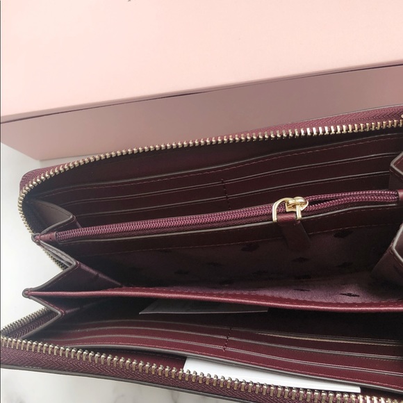 👛💕NWT Kate Spade Wallet Cherrywood - Picture 2 of 3